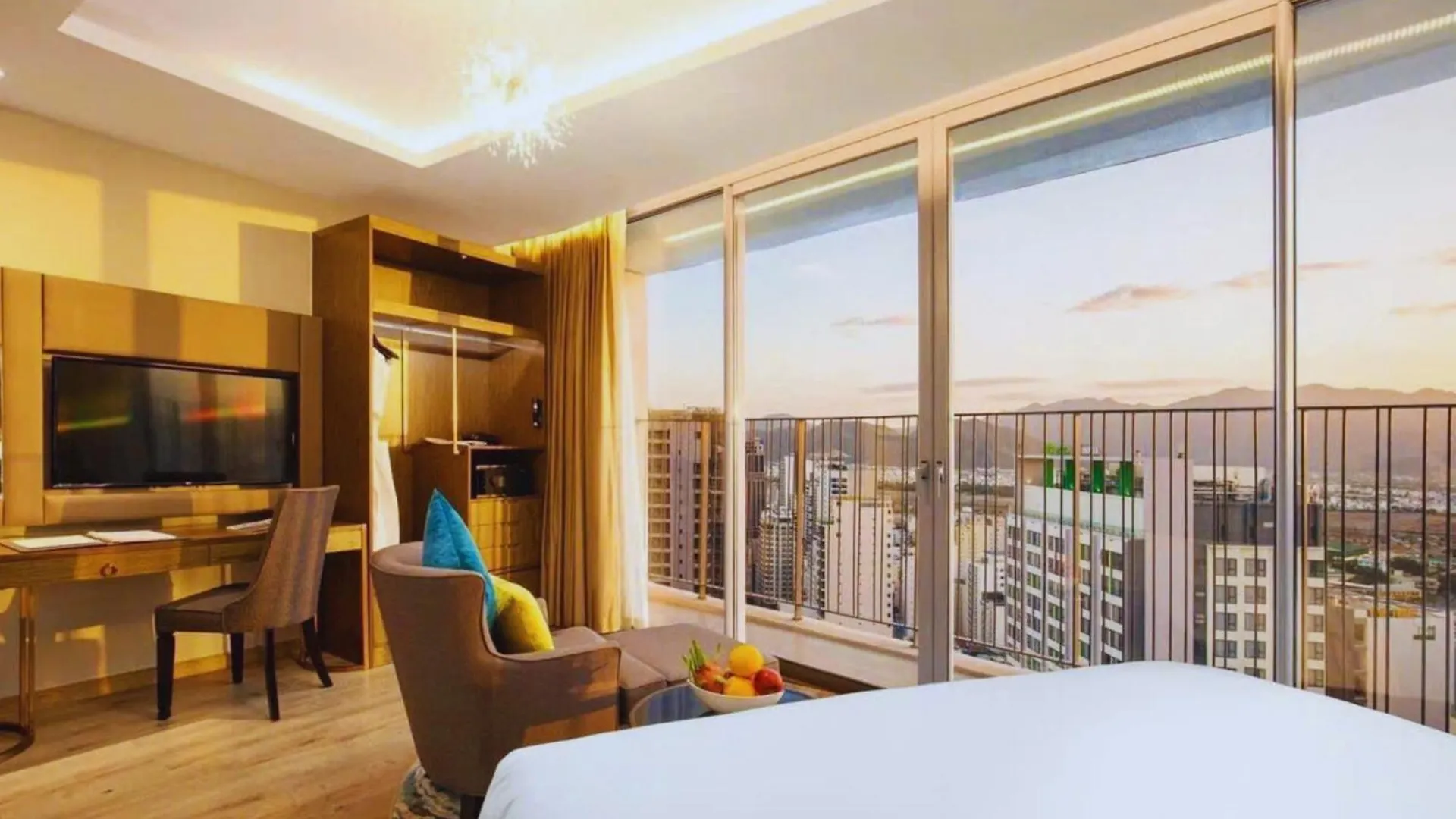 Panorama Ocean View Apartment Nha Trang By Mangroup Hotel